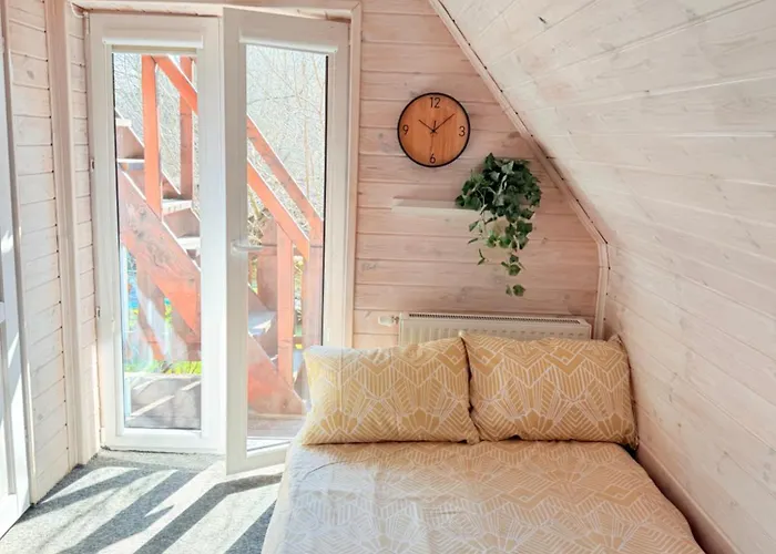 Wspanialy Zakatek בית חווה