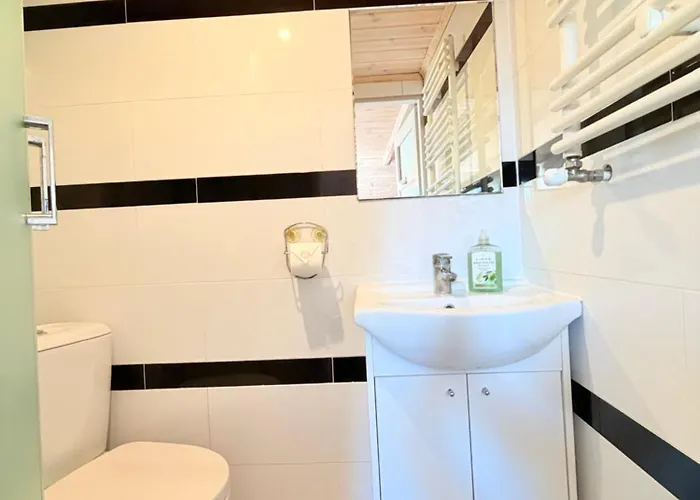 Wspanialy Zakatek בית חווה *